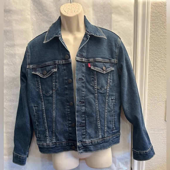 Levis mens regular fit denim trucker jean jacket w/button front & cuffs Sz-S.X19 - Picture 3 of 13